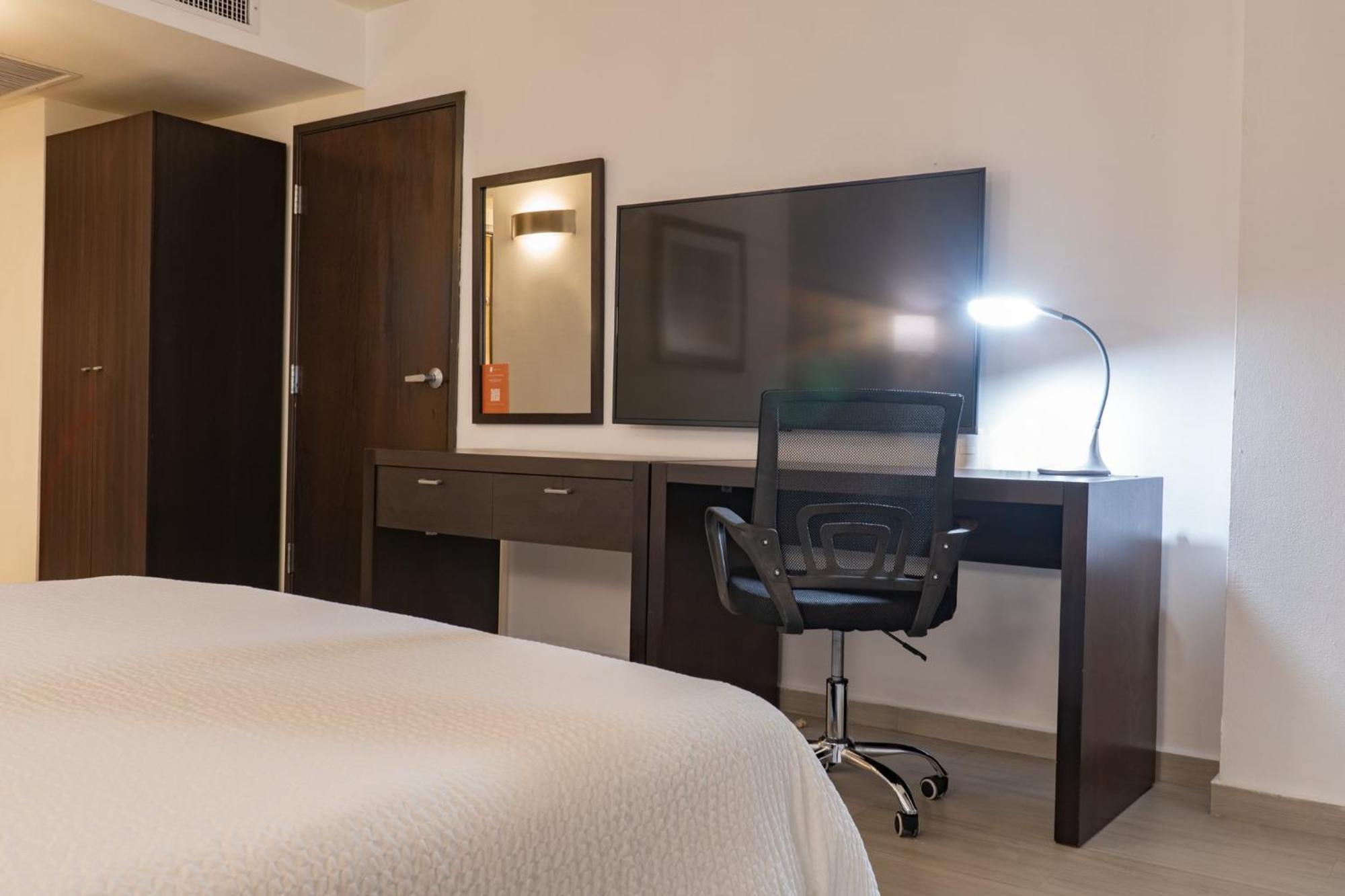 Fiesta Inn Tepic Eksteriør bilde